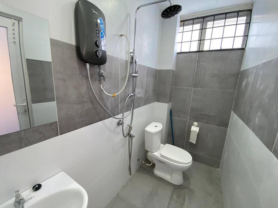 Homestay Ria Shah Alam/Subang Luaran gambar